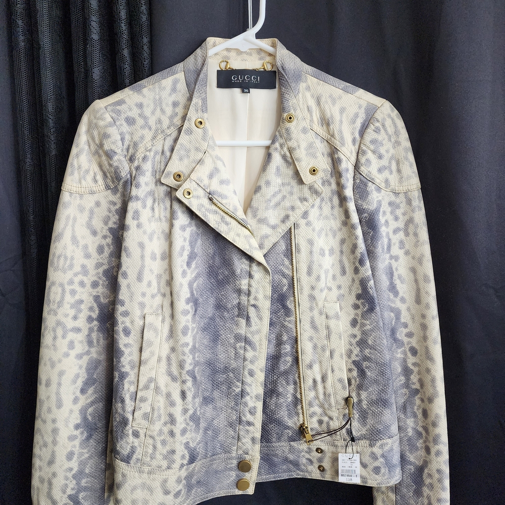 Gucci Women's Cream and Gray Animal Print Jacket